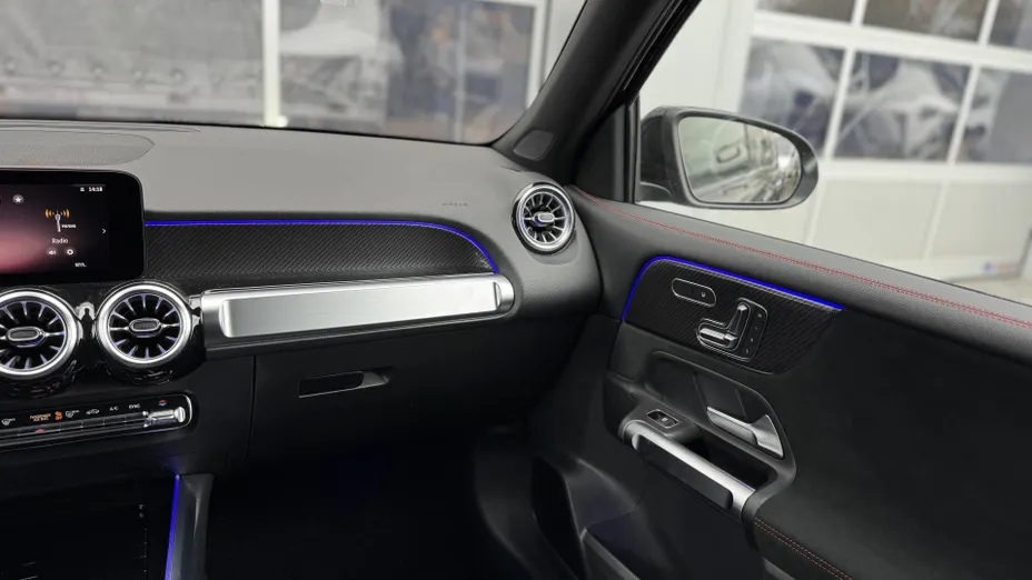 MERCEDES-BENZ GLB GLB 220 mHEV 4-Matic AMG Line 8G-DCT Nowy