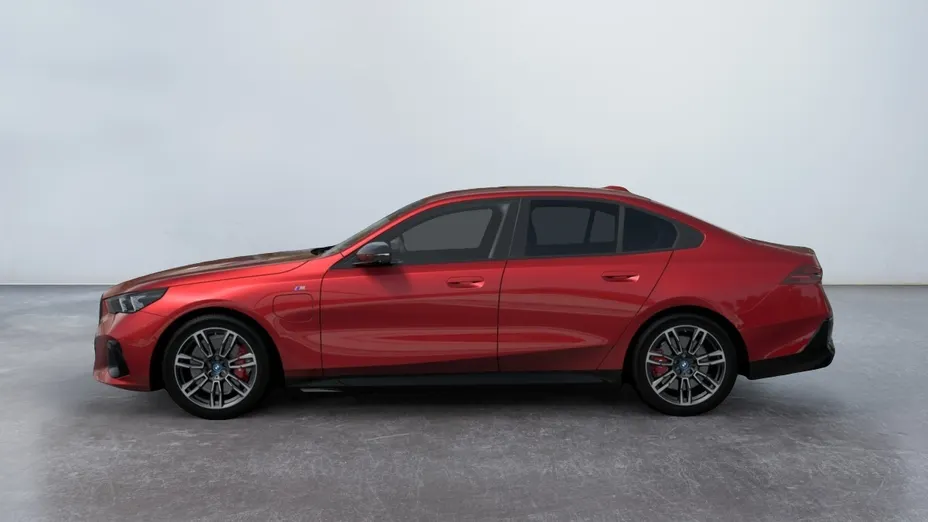 BMW Seria 5 530e xDrive PHEV M Sport aut Nowy