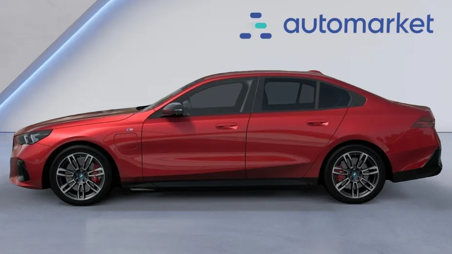 BMW Seria 5 530e xDrive PHEV M Sport aut Nowy
