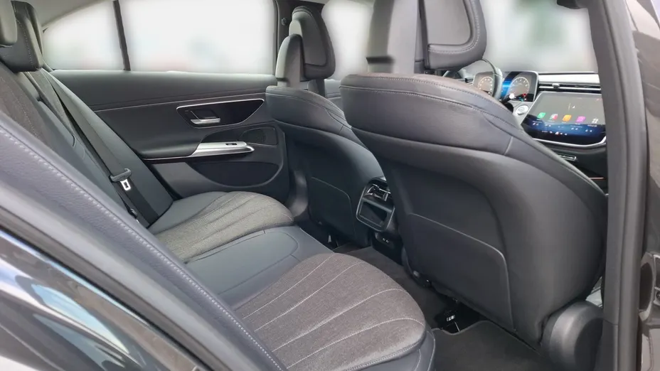 MERCEDES-BENZ E Klasa E 200 mHEV Avantgarde 9G-Tronic