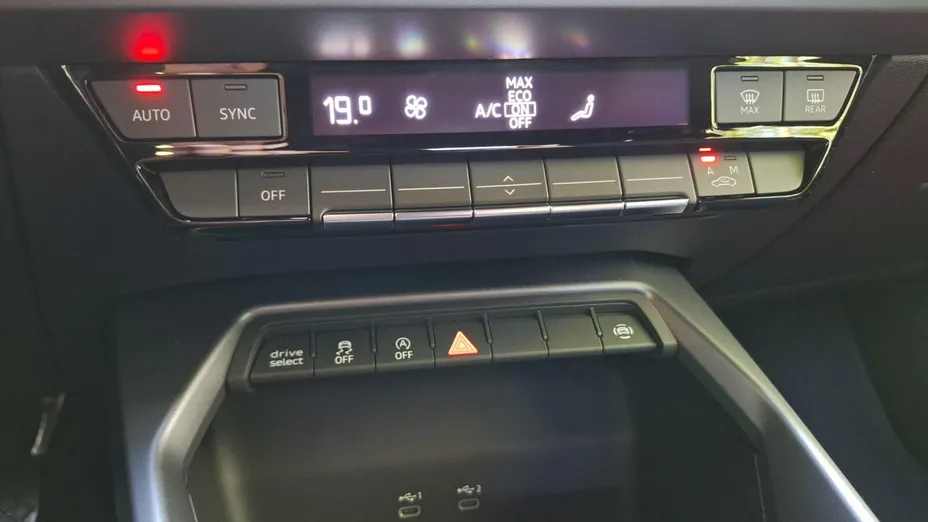 AUDI A3 Sportback -