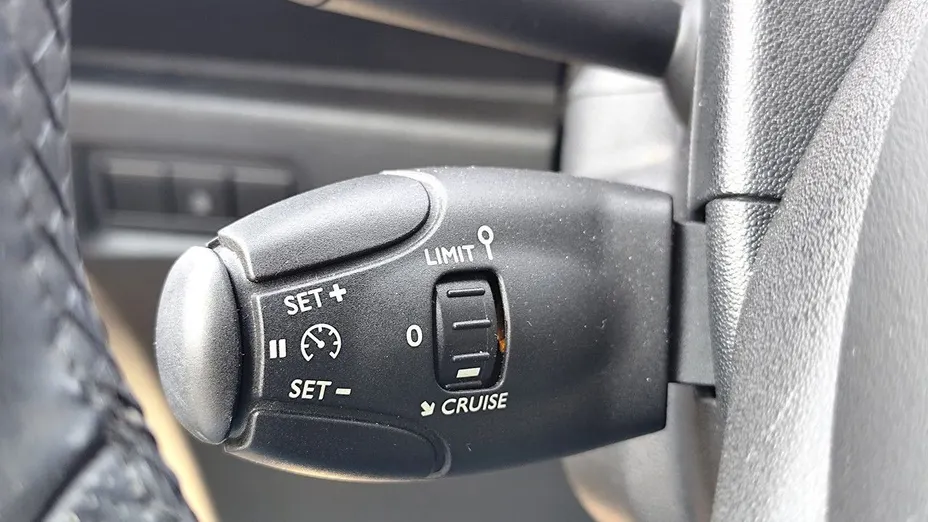CITROEN DS3 -