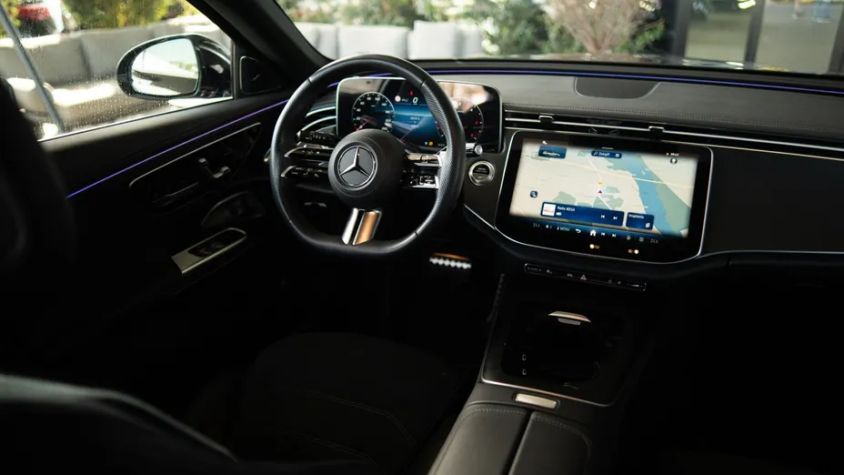 MERCEDES-BENZ E Klasa E 220 d mHEV 4-Matic AMG 9G-Tronic