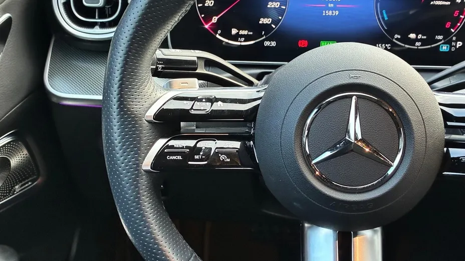 MERCEDES-BENZ C Klasa C 300 de PHEV 4-Matic AMG