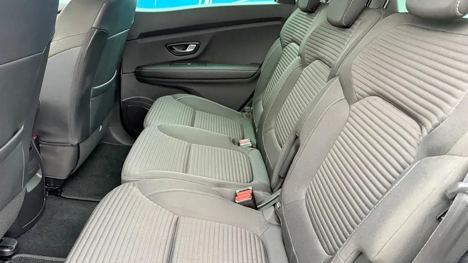 RENAULT Scenic -