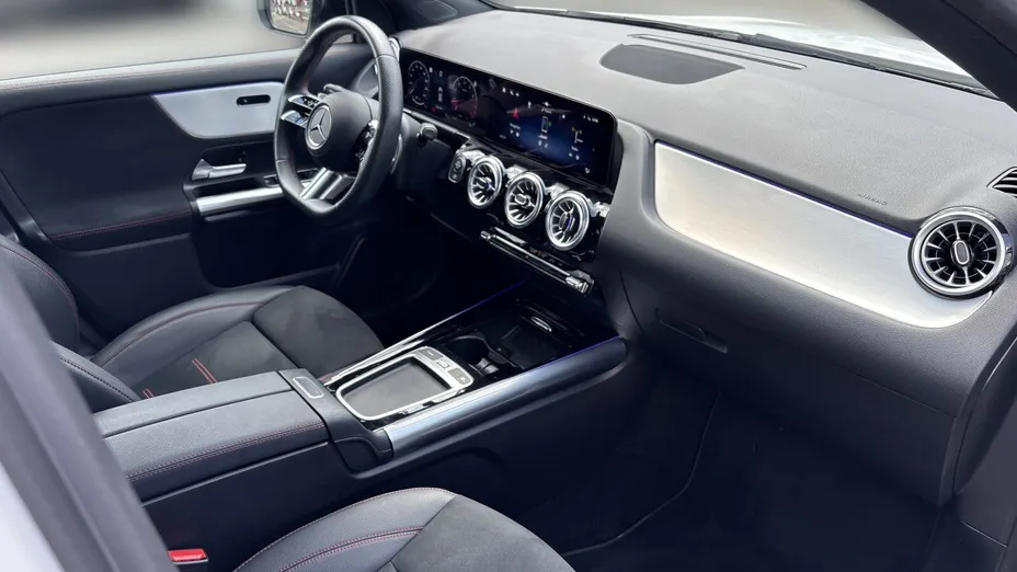 MERCEDES-BENZ GLA GLA 200 mHEV AMG Line 7G-DCT