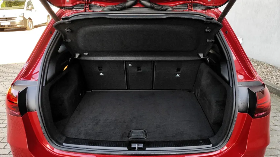 MERCEDES-BENZ B Klasa B 220 4-Matic mHEV AMG Line 8G-DCT