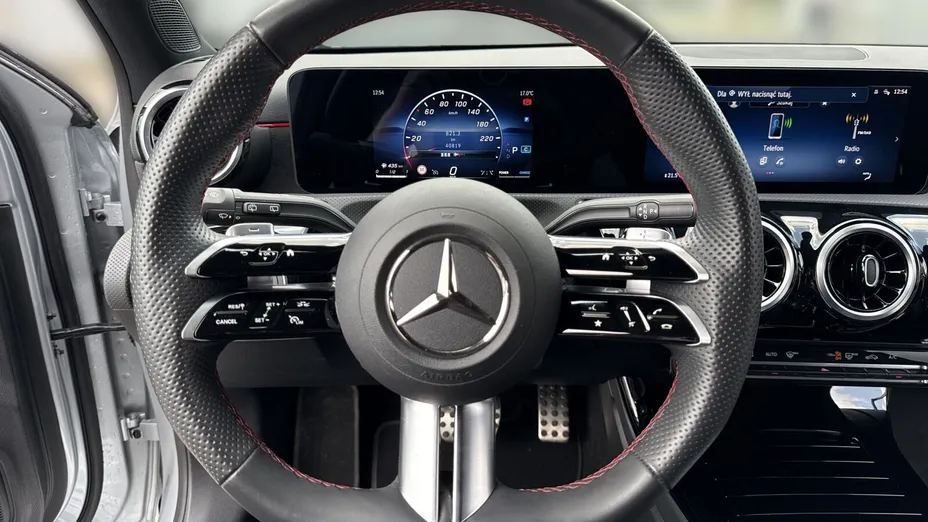 MERCEDES-BENZ A Klasa A 200 AMG Line 7G-DCT