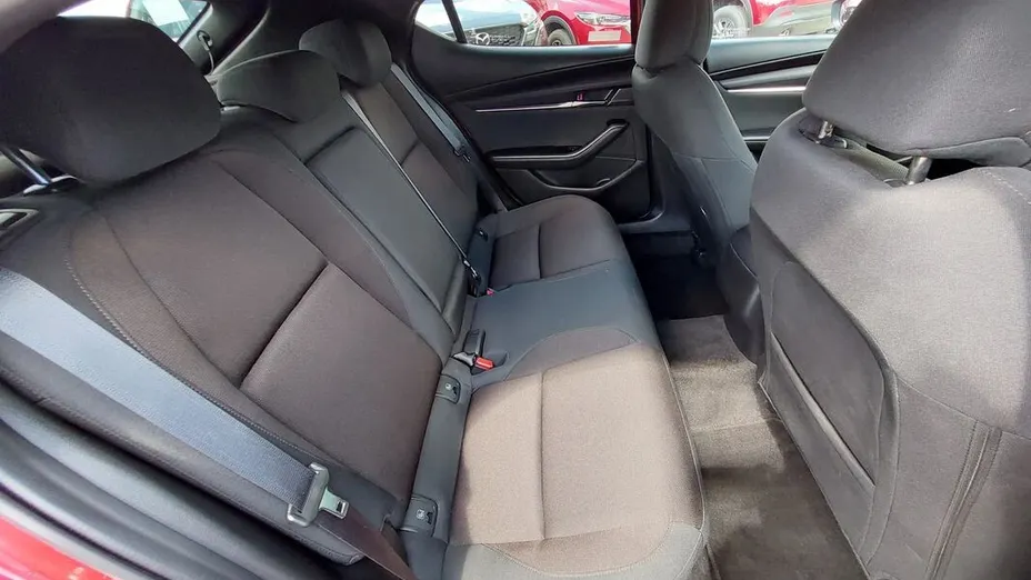 MAZDA 3 3 2.0 mHEV Centre-Line aut