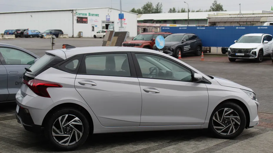 HYUNDAI i20 i20 1.2 Modern Nowy