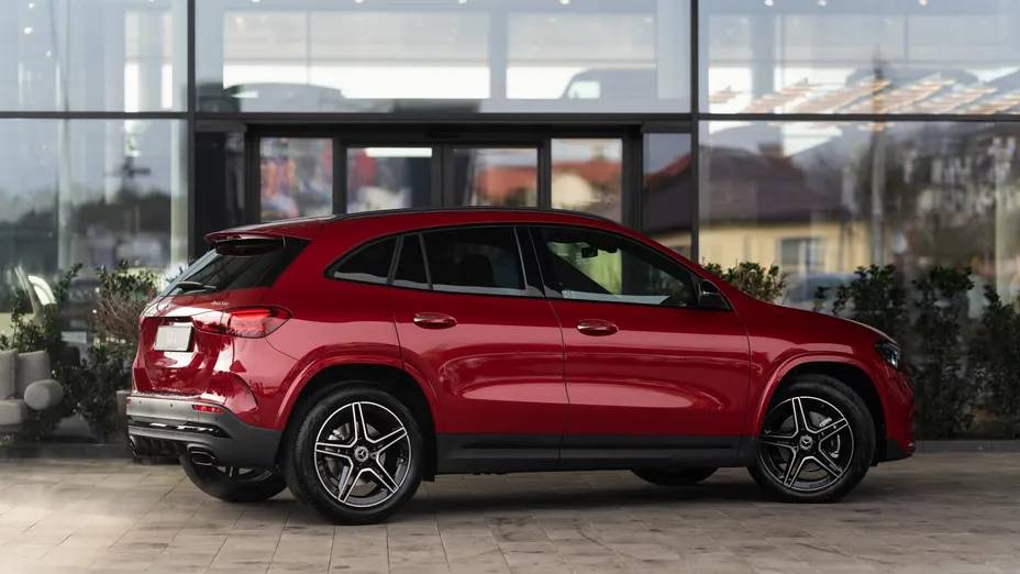 MERCEDES-BENZ GLA GLA 200 mHEV AMG Line 7G-DCT