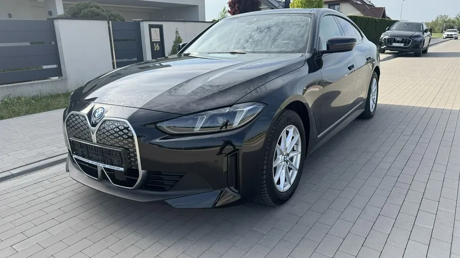 BMW i4 -