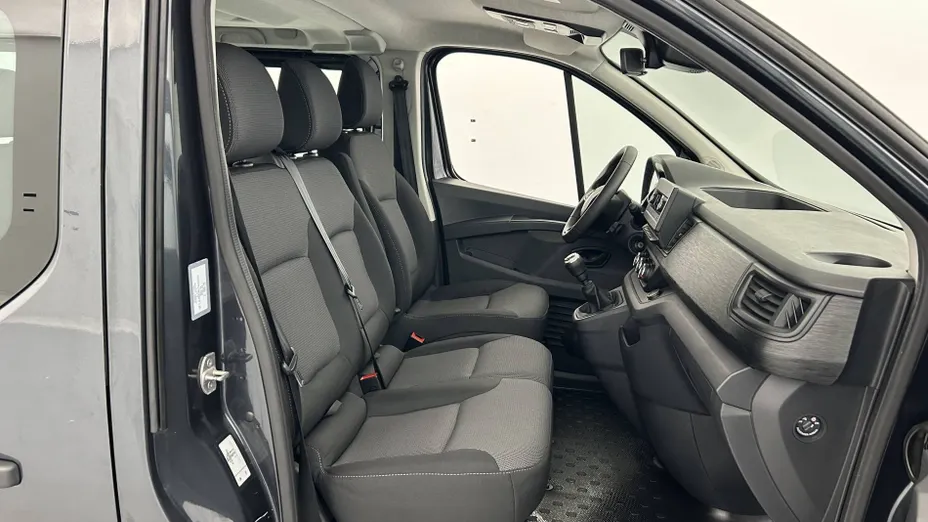 RENAULT Trafic -