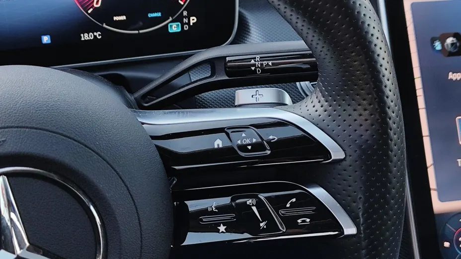 MERCEDES-BENZ C Klasa C 200 mHEV 4-Matic AMG