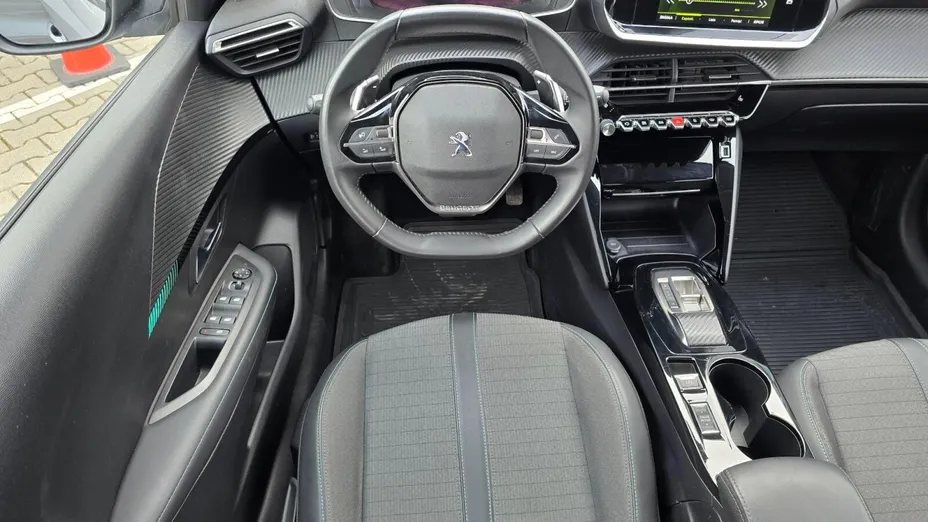 PEUGEOT 208 208 1.2 PureTech Allure S&S EAT8