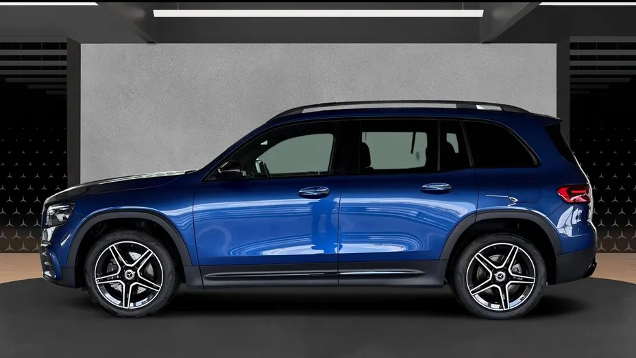 MERCEDES-BENZ GLB GLB 200 mHEV AMG Line 7G-DCT