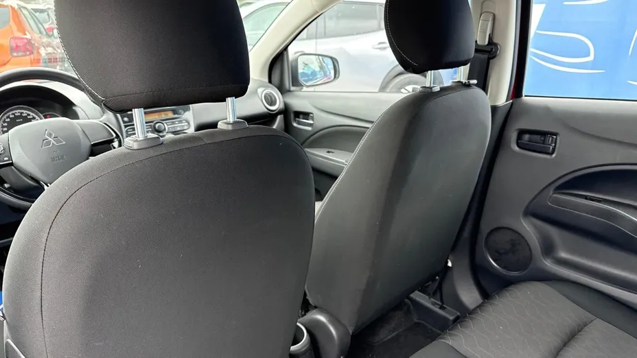 MITSUBISHI Space Star -