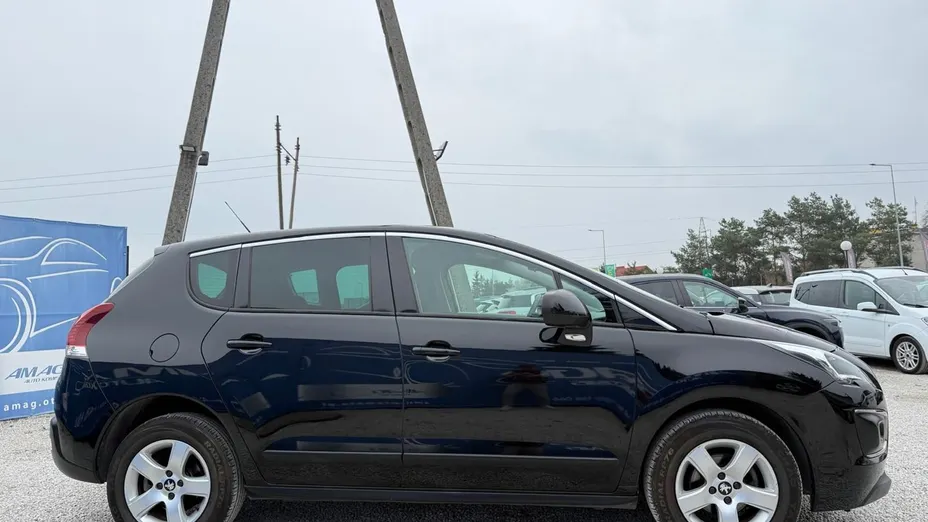 PEUGEOT 3008 -
