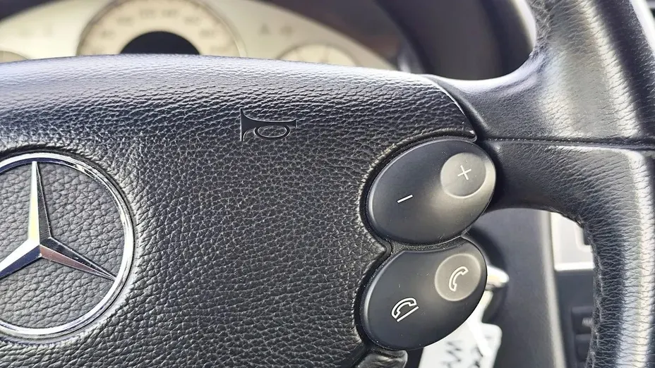 MERCEDES-BENZ CLK -
