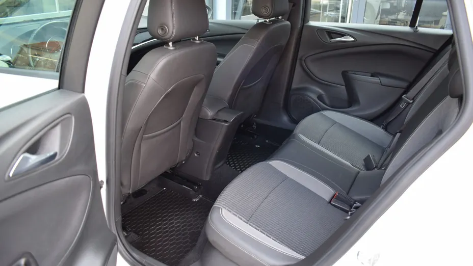OPEL Astra Astra V 1.2 T Business Elegance S&S