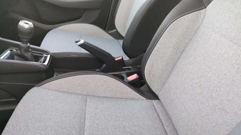 RENAULT Clio -