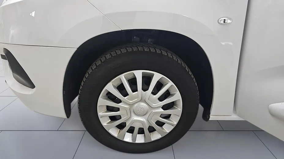 TOYOTA Proace City Verso Proace City Verso Long 1.5 D-4D Business