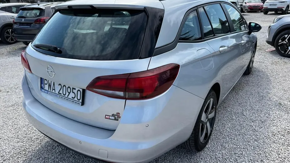 OPEL Astra -