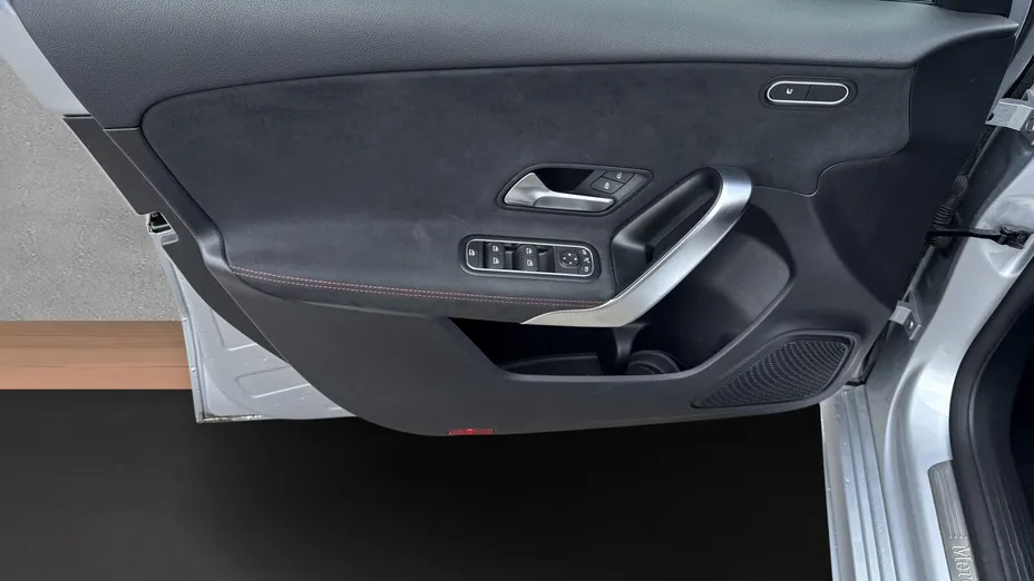 MERCEDES-BENZ A Klasa A 200 AMG Line 7G-DCT