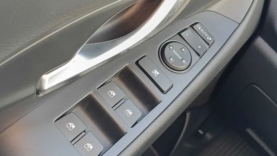 HYUNDAI i30 i30 1.5 T-GDI 48V Smart