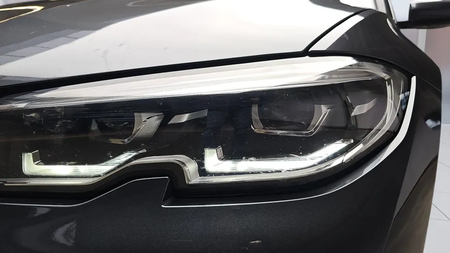 BMW Seria 3 330i xDrive aut