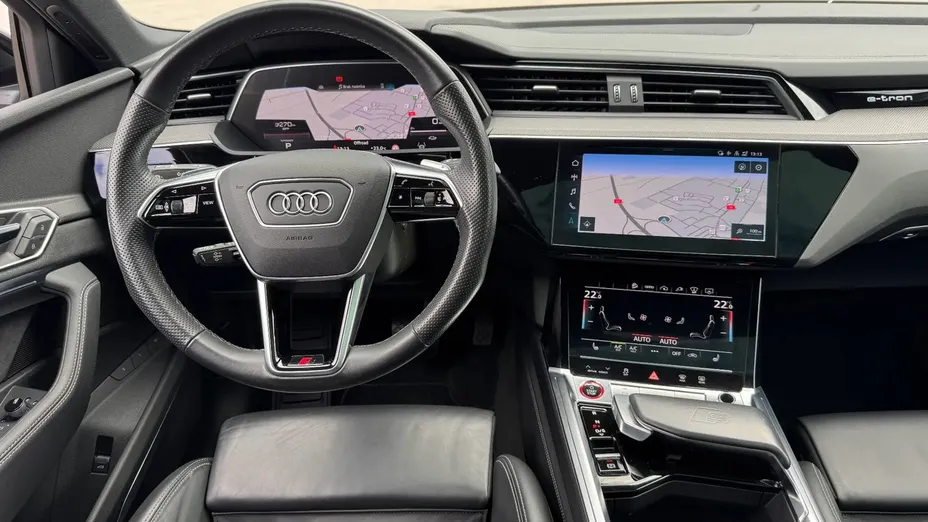 AUDI e-tron Sportback -