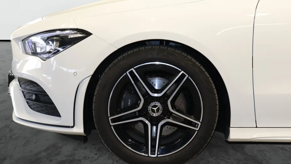 MERCEDES-BENZ CLA CLA 200 AMG Line 7G-DCT