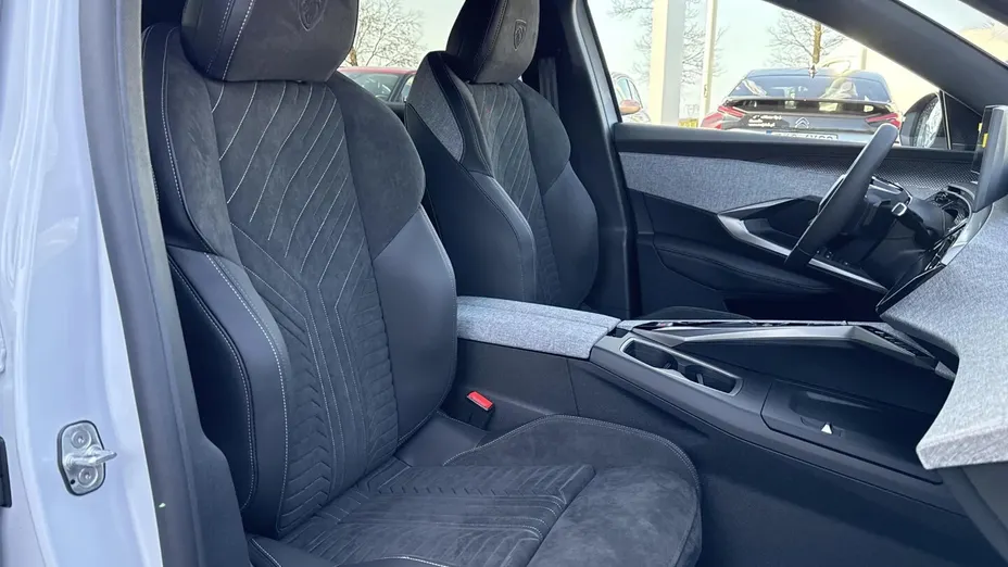 PEUGEOT 3008 3008 1.6 PHEV 195 GT e-DCS7 Nowy