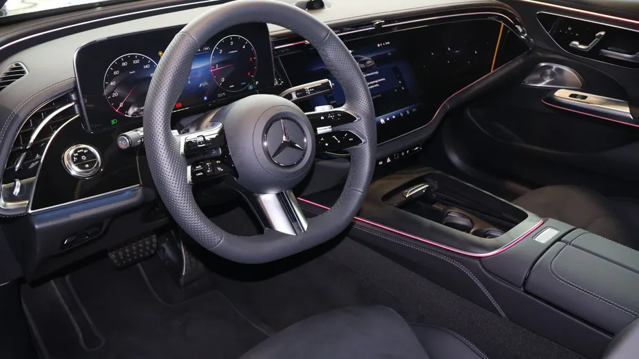 MERCEDES-BENZ E Klasa E 220 d mHEV 4-Matic AMG 9G-Tronic Nowy