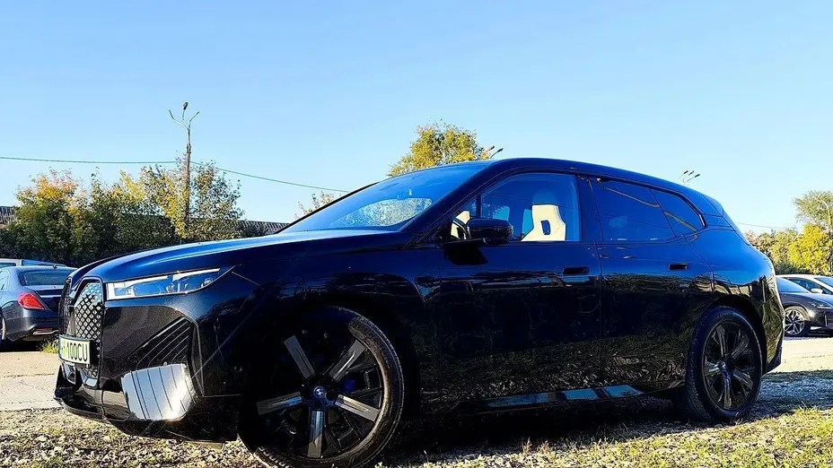 BMW iX iX xDrive50 111.5kWh Signature