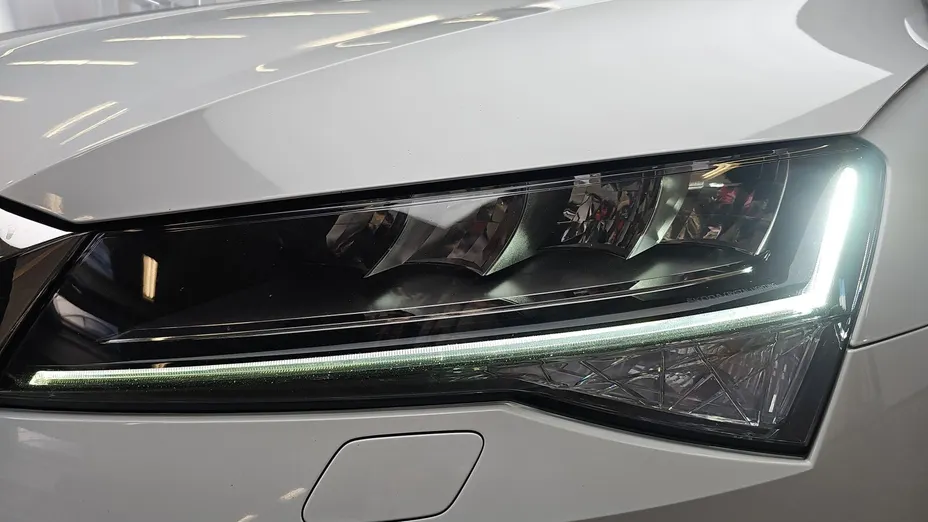 SKODA Superb Superb 2.0 TDI SCR Style DSG