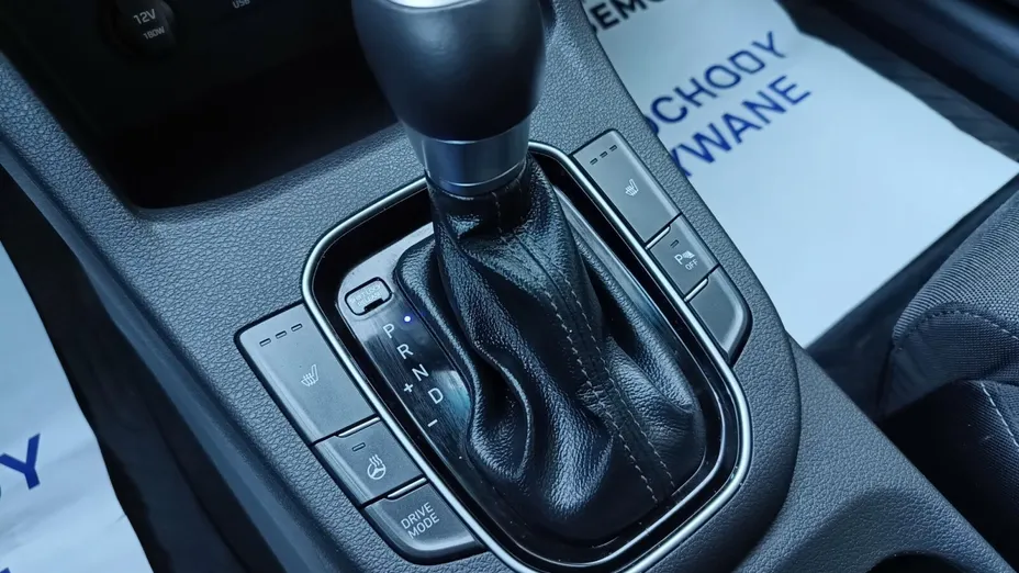 HYUNDAI i30 i30 1.5 T-GDI 48V Smart DCT