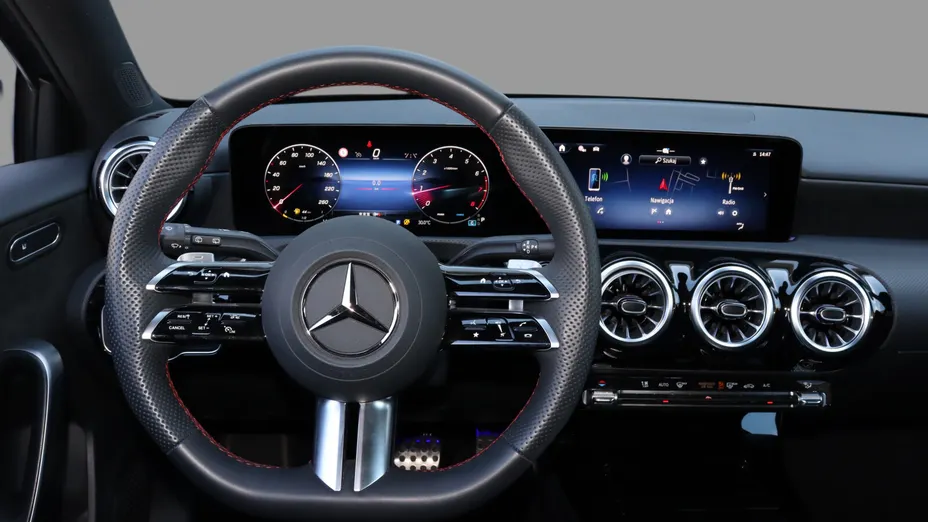 MERCEDES-BENZ A Klasa A 200 AMG Line 7G-DCT