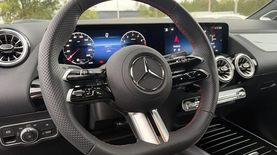 MERCEDES-BENZ GLA GLA 200 mHEV AMG Line 7G-DCT