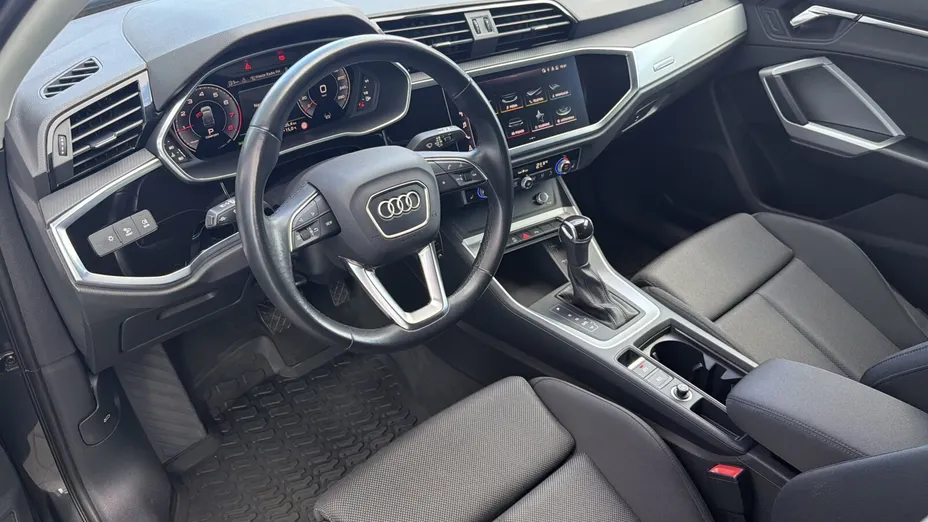 AUDI Q3 Sportback -