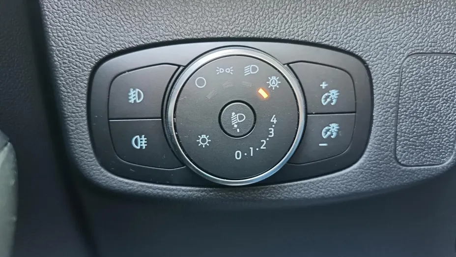 FORD Focus Focus 1.0 EcoBoost mHEV ST-Line X aut