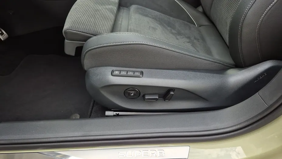 SKODA Superb Superb 2.0 TSI Sportline DSG Nowy