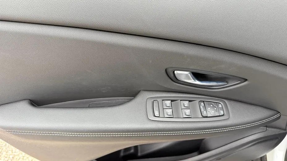 RENAULT Scenic -