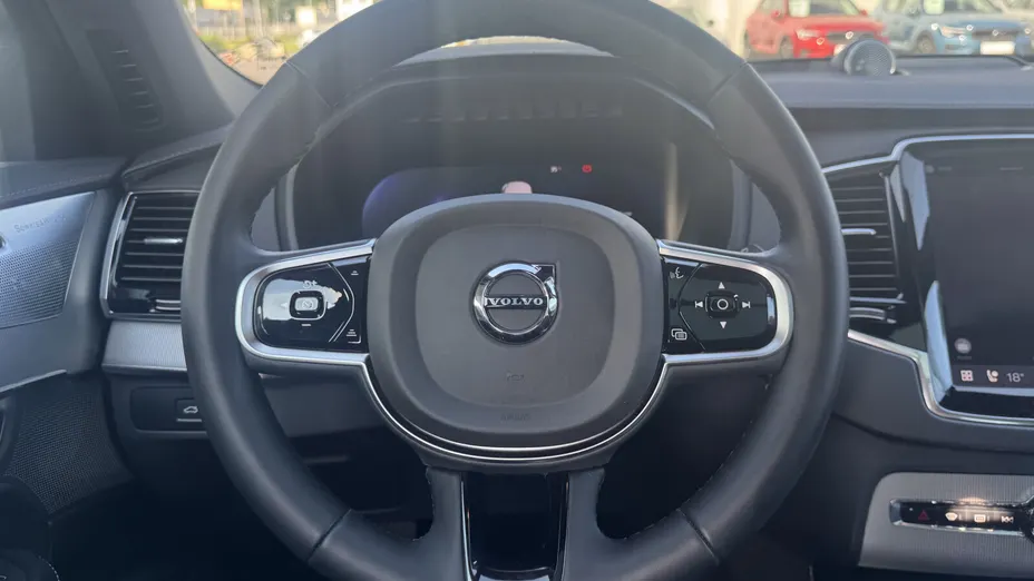 VOLVO XC90 XC90 T8 AWD Plug-In Hybrid Ultra Dark 7os aut