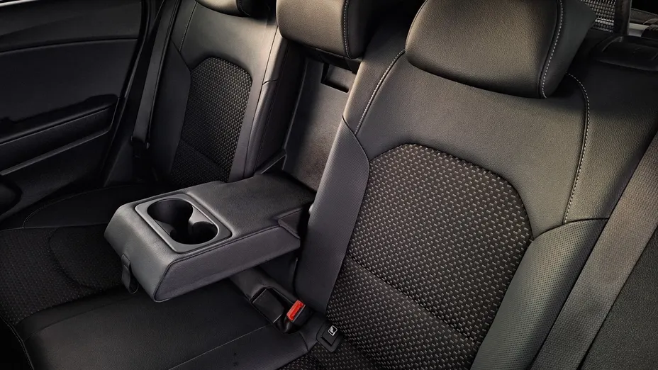 KIA Cee'd Ceed 1.4 T-GDI L Business Line DCT