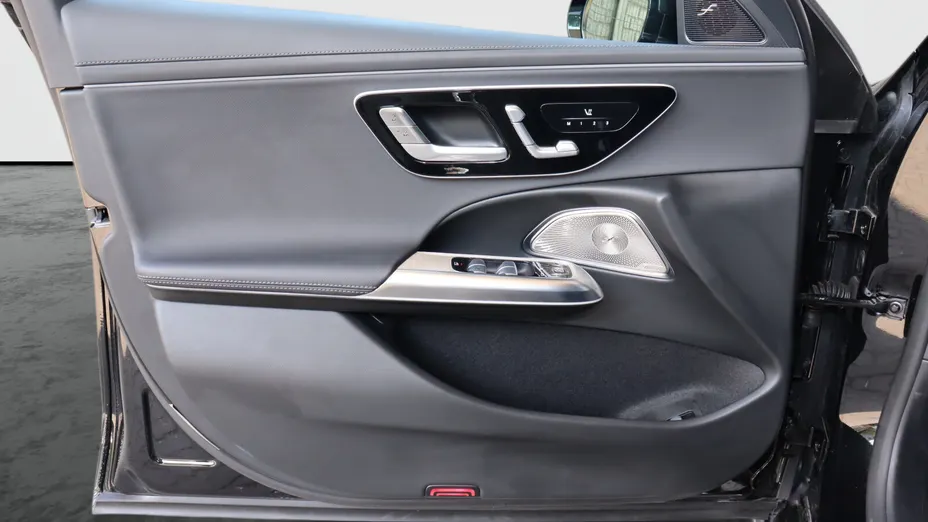 MERCEDES-BENZ E Klasa E 220 d mHEV 4-Matic AMG 9G-Tronic