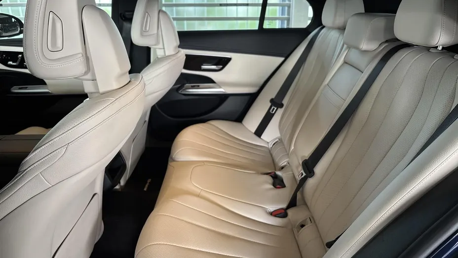 MERCEDES-BENZ E Klasa E 220 d mHEV 4-Matic AMG 9G-Tronic