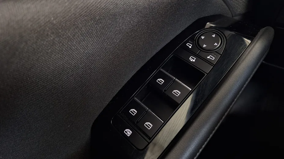 MAZDA 3 3 2.0 mHEV Hikari