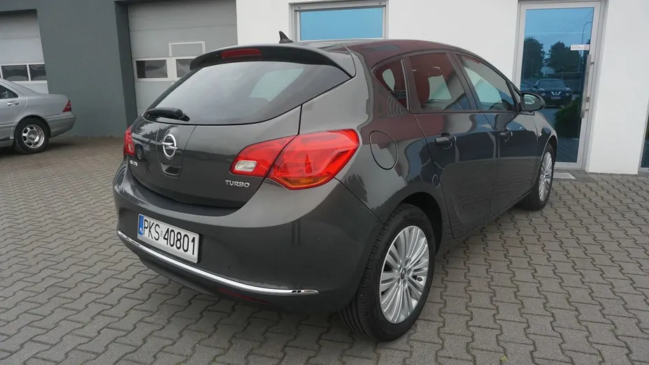 OPEL Astra -