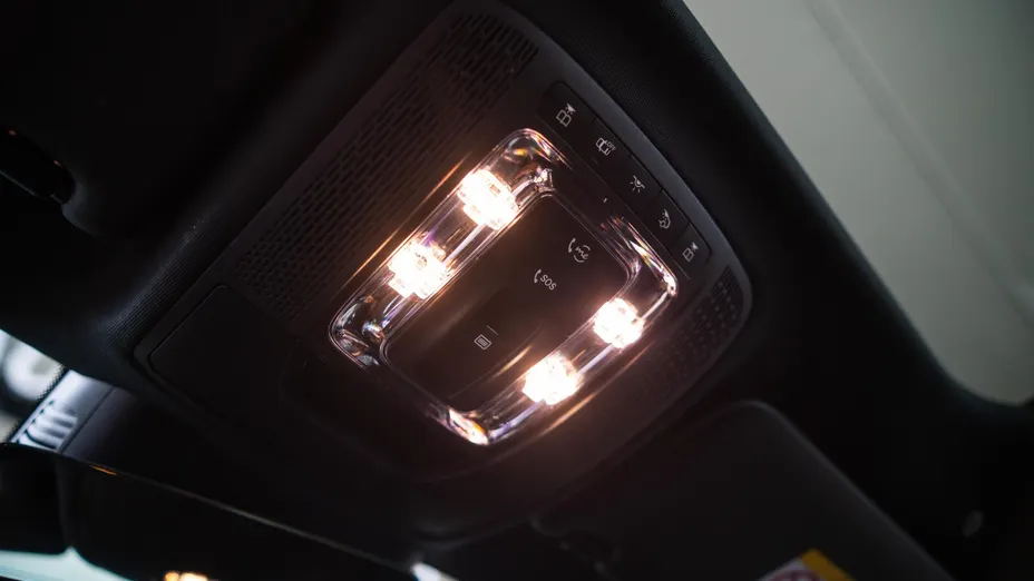 MERCEDES-BENZ A Klasa A 250 e PHEV AMG Line 8G-DCT